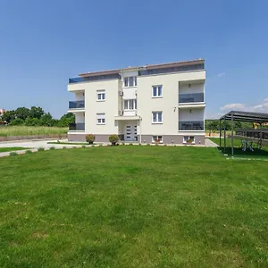  Apartment Ancora